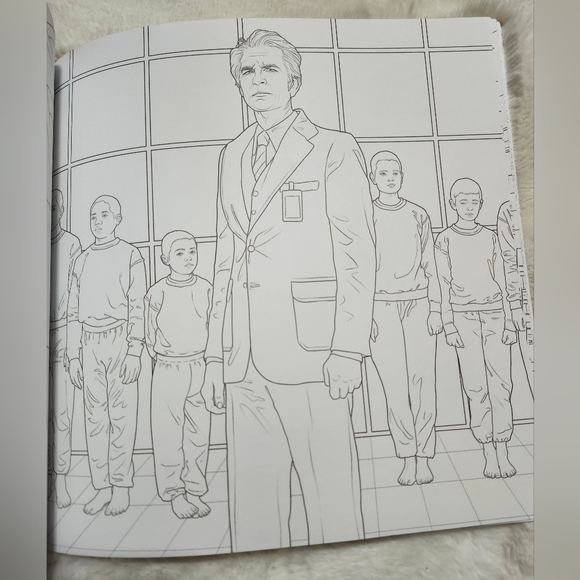 Stranger Things: The Official Coloring Book, Season 4. New. - Picture 6 of 16